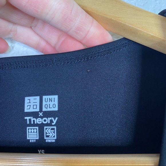 Uniqlo x Theory Black Stretch Short Sleeve A-Line Dress - Picture 6 of 8